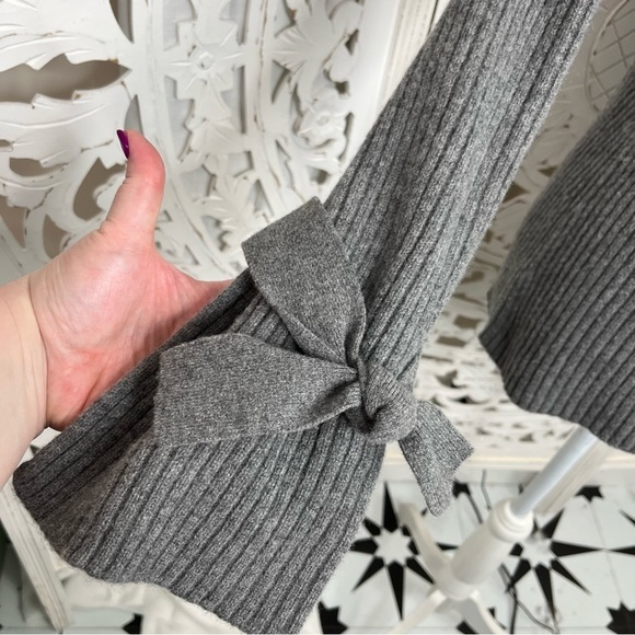 Escada Gray Ribbed Cashmere Virgin Wool Sweater - Picture 3 of 7